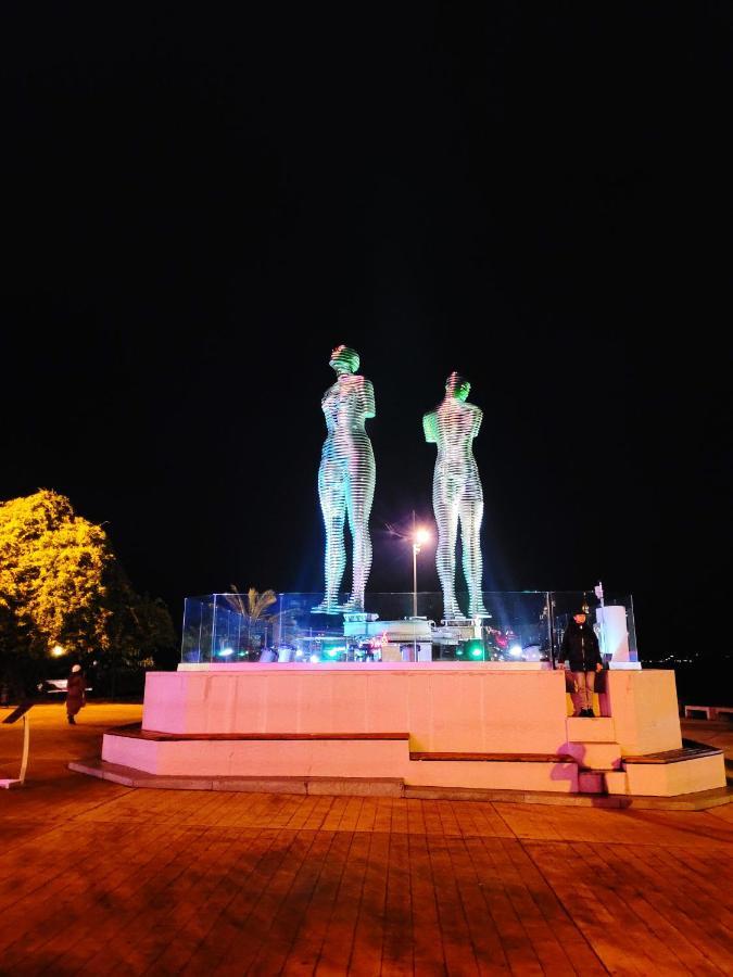 Море Batoemi Buitenkant foto